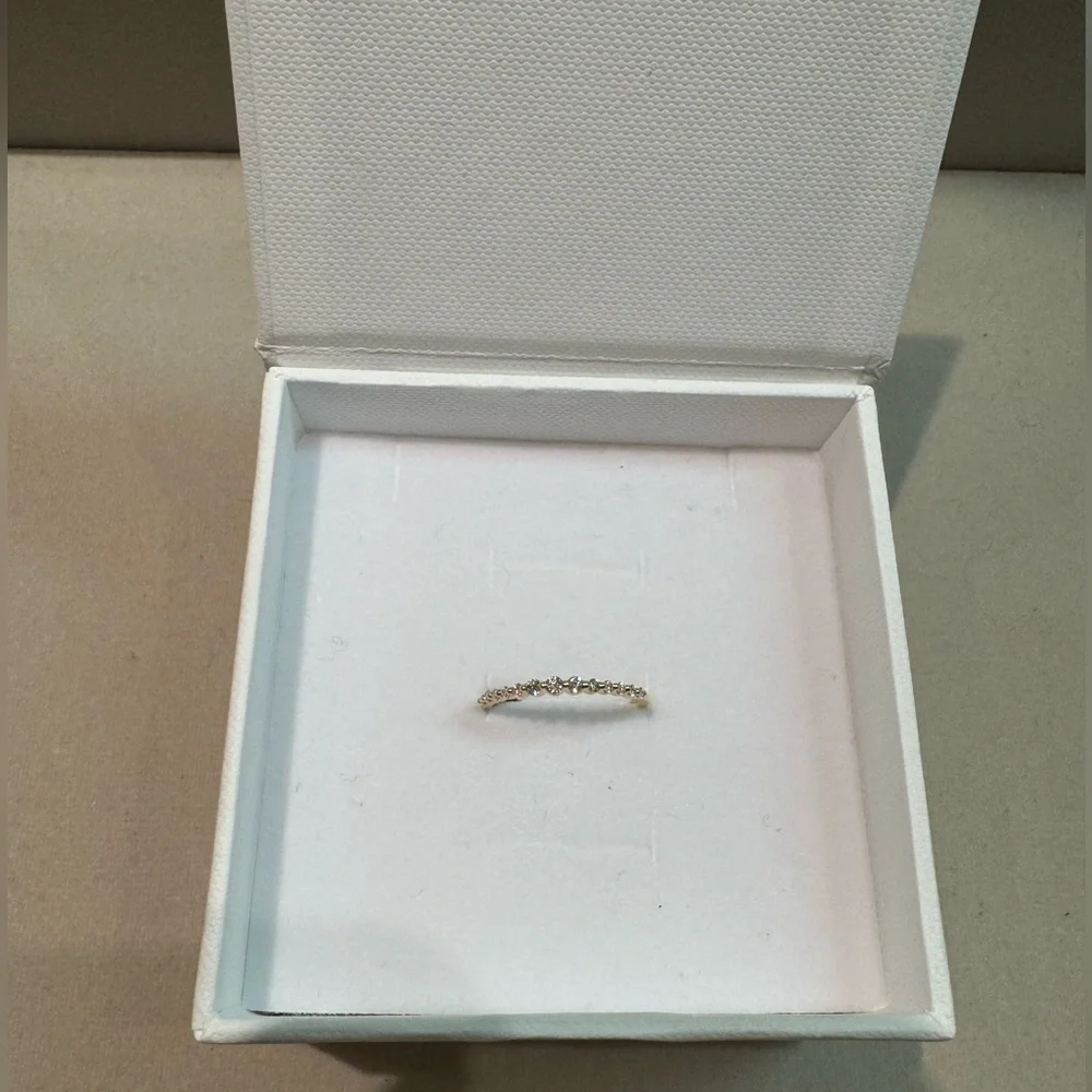 NWT/NIB Mejuri Lace Diamond Ring | Style Discontinued - Picture 6 of 9
